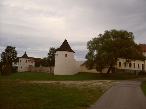 Bašty a hradby Žumberku